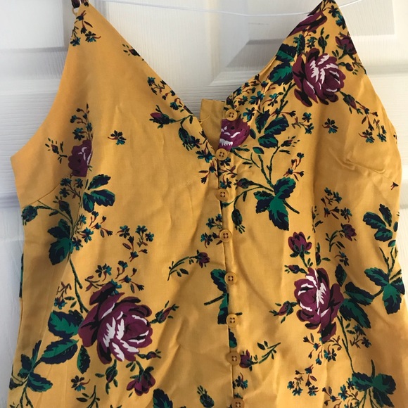 NWT Francesca’s Merigold Floral Dress - Picture 5 of 5